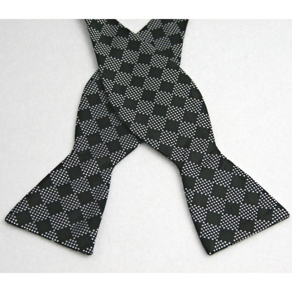 NEW COUNTESS MARA Black Diamond Reversible Bow Tie - Picture 2 of 4